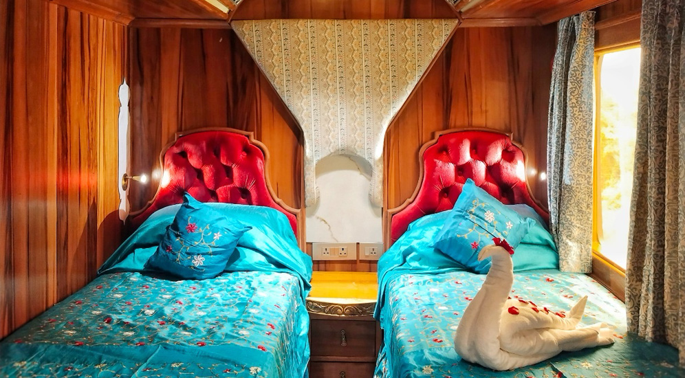 Deluxe cabin